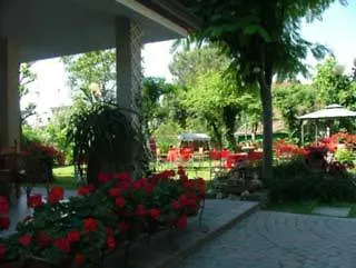 Celeste Hotell 3*